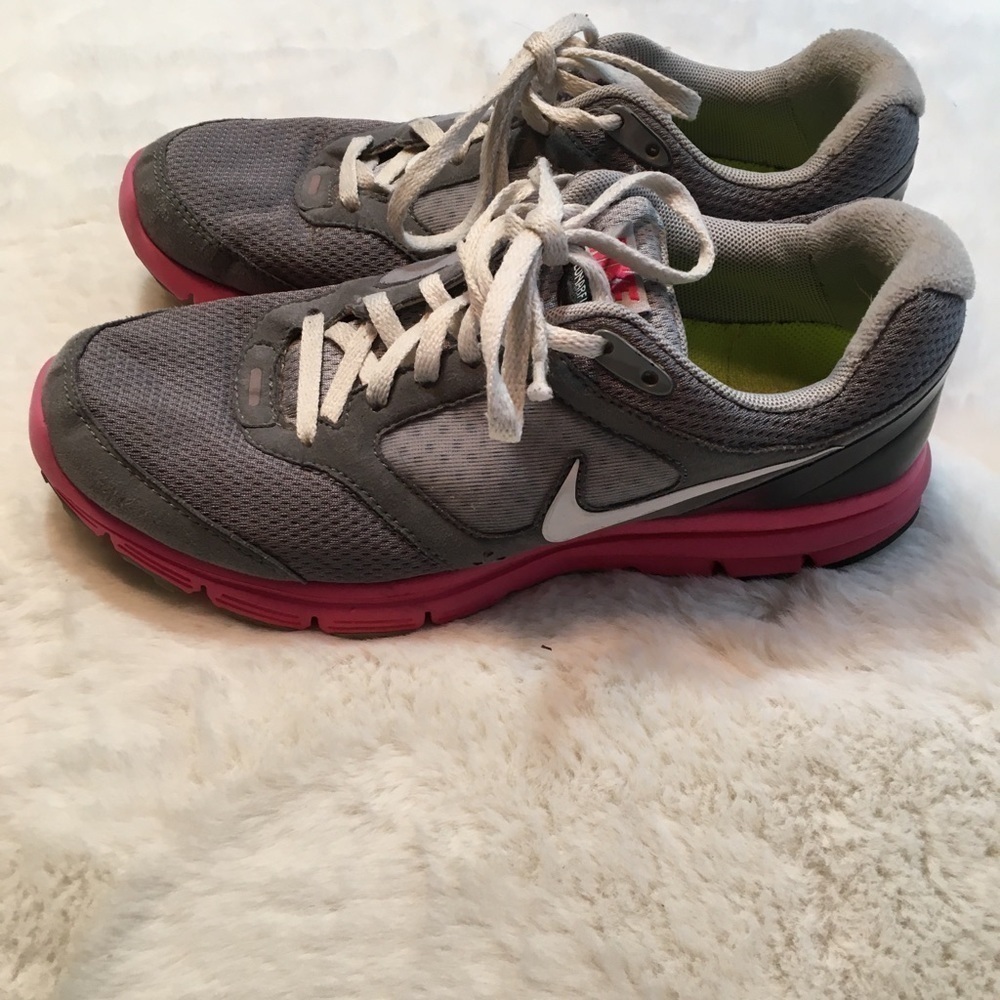 Nike grey/pink sneakers size 7